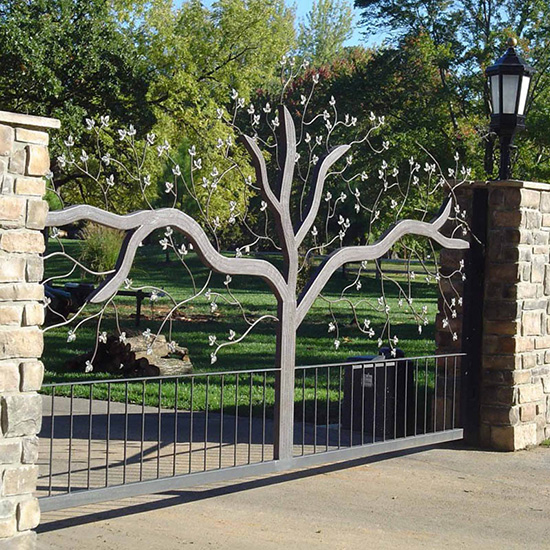 How To Maintain Wrought Iron Gates